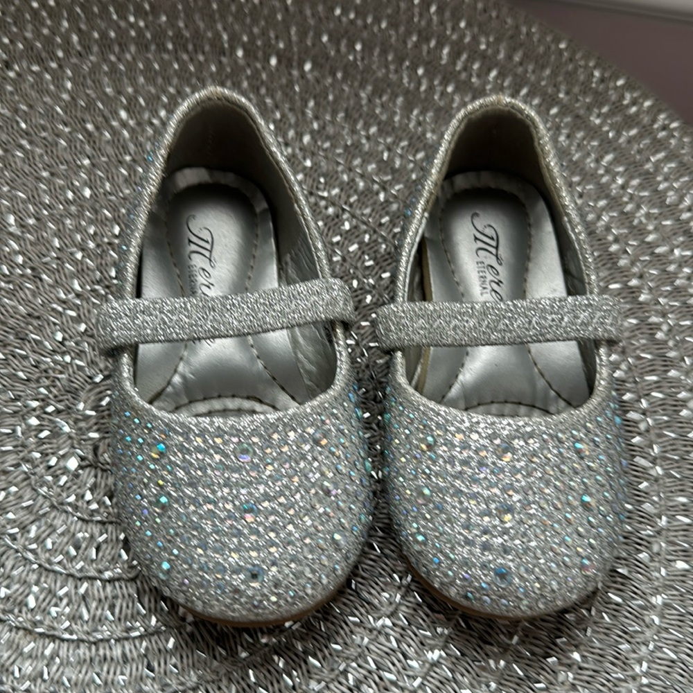 Bling toddler girls shoes size 5 silver